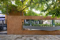 Nhà hàng giữa Thủ đô Hà Nội khiến báo Tây mê mẩn