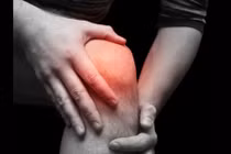 Chữa khỏi đau đầu gối hiệu quả tại nhà bằng chanh, gừng...