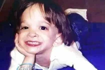  Cô gái 20 với cơ thể bé 4 tuổi qua đời