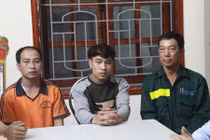 Lật tàu chở than trên biển, 5 thuyền viên thoát nạn