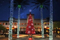 Các tòa nhà nổi tiếng thế giới trang hoàng đón Giáng sinh 