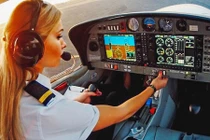 Chiêm ngưỡng nữ phi công Hà Lan gây bão trên mạng xã hội