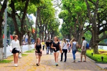 Đi bộ thế nào vừa vui khỏe vừa giữ dáng ngày Tết hiệu quả? 