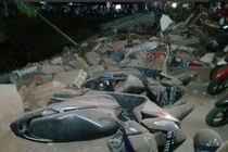 Tang thương hiện trường động đất tại Indonesia khiến hơn 80 người chết