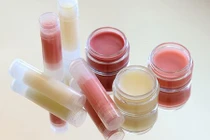 Tự chế 4 loại son dưỡng môi từ thiên nhiên 