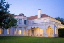 Rùng rợn loạt biệt thự ma ám không ai dám ở