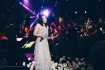 37 tuổi, Mỹ Tâm vẫn trẻ trung nhờ gu thời trang ngày càng đẹp