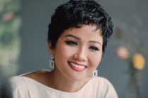 Những kiểu tóc ngắn cực chất của hoa hậu H’Hen Niê