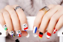Những mẫu nail siêu ấn tượng dành cho CĐV World Cup 2018