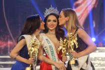 Hé lộ chế độ ăn kiêng “ép cân” khiến Hương Giang Idol càng ngày càng gầy