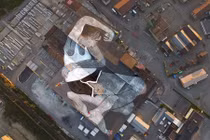 Cận cảnh bức tranh tường “khủng” nhất trên nóc nhà