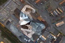 Cận cảnh bức tranh tường “khủng” nhất trên nóc nhà