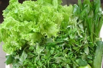 Những nguy hiểm tiềm ẩn khi ăn rau sống