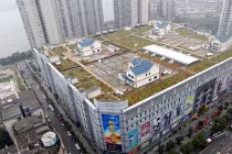 Những tòa biệt thự kỳ lạ trên nóc nhà cao tầng