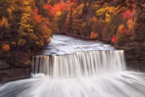 Ngắm nhìn vẻ đẹp lung linh của 10 thác nước đẹp nhất thế giới