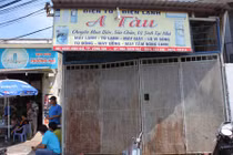 Ba mẹ con nguy kịch nghi do dùng xăng tự thiêu