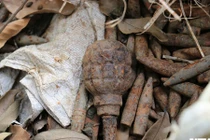 Di chuyển 6 tấn đầu đạn khỏi vườn nhà dân ở Hưng Yên