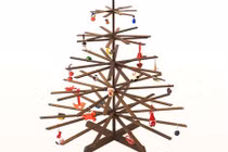 Ngắm những cây thông Noel cực dị 