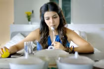 Những lỗi ăn kiêng hại sức khỏe chúng ta nên tránh trong năm mới