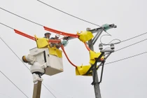 EVN HANOI khuyến cáo sử dụng điện an toàn trong những ngày mưa bão