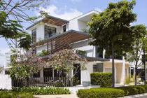 Biệt thự xanh tuyệt đẹp ở Sài Gòn hút hồn báo Anh