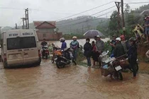 Bão số 1 quần thảo, 3 người chết và mất tích