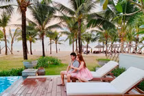 Bất ngờ với thời trang du lịch đầu năm của sao Việt 