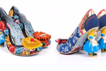 Giày màu mè siêu bá đạo, lạ như trong truyện cổ tích
