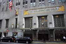 Đại gia “nuốt” khách sạn khủng của Mỹ là ai?