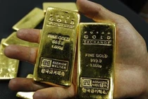 Nữ tiếp viên hàng không Việt bị bắt tại Hàn Quốc vì buôn lậu vàng 