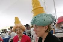 Mãn nhãn những kiểu mũ hình thù kỳ dị