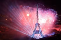 Hình ảnh ấn tượng trong lễ kỷ niệm mừng Quốc khánh Pháp