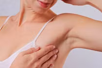 Những cách đơn giản triệt lông nách sạch bong tại nhà