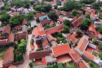 Vẻ đẹp tuyệt vời của làng cổ Đường Lâm nhìn từ trên cao