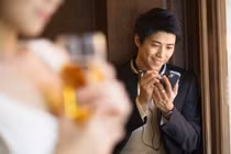 Cảm giác tội lỗi của người đàn bà dính “thính” của chồng bạn thân