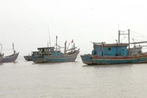 Ngăn chặn tàu Trung Quốc tràn vào biển Việt Nam