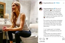 Bức ảnh ngồi trên bồn cầu của nữ bác sĩ xinh đẹp gây sốt