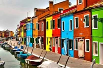 Kiến trúc độc ở hòn đảo màu mè nhất nước Ý