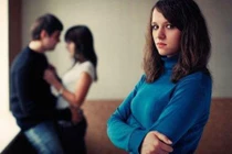 Chồng lạnh nhạt sau khi gặp đồng nghiệp của vợ