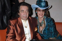 Trò bẩn đại gia cuống cuồng tẩu tán tiền trước khi ly hôn