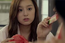 Hãi hùng loạt câu hỏi mẹ chồng, chị chồng tra tấn cô dâu trẻ đêm tân hôn 