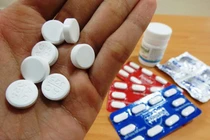 Mẹ Việt nên mua những loại thuốc nào tích sẵn cho ngày Tết?