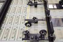 Cảnh ít biết trong nhà máy in tiền giấy USD