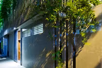 Nhà Xanh Hà Nội sốt xình xịch trên báo ngoại