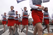 Xem cảnh mỹ nhân tiếp viên hàng không phát sốt vì Song Joong Ki 