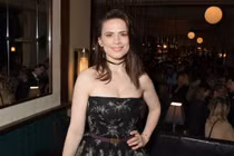 “Bạn gái mới” của Tom Cruise sở hữu gu thời trang “bốc lửa”