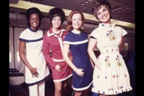 Ngắm đồng phục tiếp viên hàng không thời xa xưa