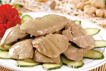 Ba món ăn tàn nhẫn được xem là đặc sản đắt đỏ, nhiều người mê