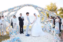 Bóc giá phụ kiện cưới đắt choáng váng của Lưu Thi Thi