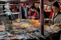 Ghé thăm chợ đêm nổi tiếng ở Trung Quốc 